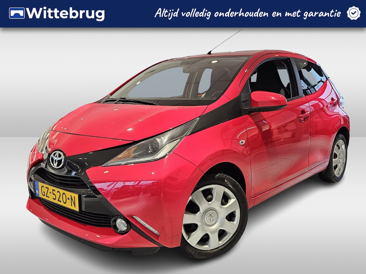 Toyota Aygo - 1.0 VVT-i x-play | Touchscreen met Camera | Bluetooth | Airco | Electrisch Verstelbare Bui - AutoWereld.nl