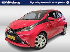 Toyota Aygo - 1.0 VVT-i x-play | Touchscreen | Camera | Bluetooth | Airco | Electrisch Verstelbare Buite