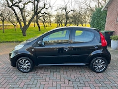 Peugeot 107 - 1.0-12V XS Zwart Airco Bluetooth 1e Eigenaresse