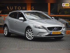 Volvo V40 - T4 Automaat | Lederen bekleding | Start/Stop Systeem | Parkeer sensoren |