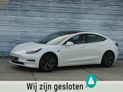 Tesla Model 3 - Standard RWD Plus Trekhaak Leer Navi 20x Tesla