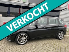 BMW 2-serie Gran Tourer - 220i Luxury 7 persoons / automaat / leer