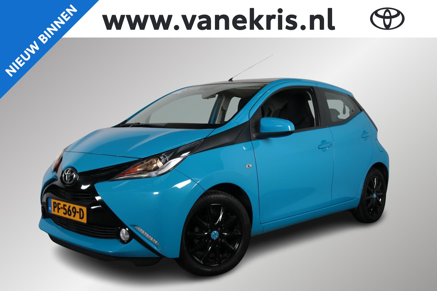 Toyota Aygo - 1.0 VVT-i x-play 1.0 VVT-i x-play, Navi, Vol Leer, Stoelverwarming , 1e eigenaar, NL AUTO - AutoWereld.nl