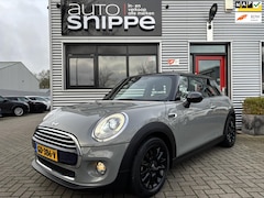 MINI Cooper - 1.5 Business -1STE EIGENAAR-DEALER ONDERHOUDEN-LICHTMETALEN VELGEN-CLIMA-KEYLESS-BLUETOOTH