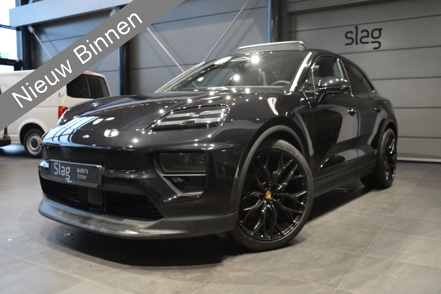 Porsche Macan - 4 pano luchtvering Bose camera 22 inch !! - AutoWereld.nl