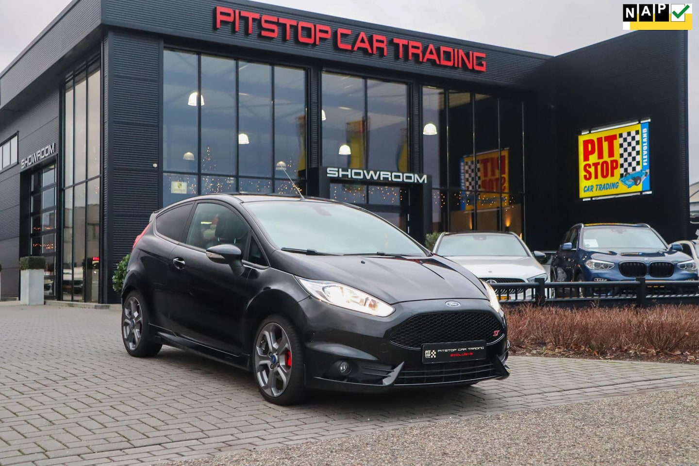 Ford Fiesta - 1.6 ST2 1.6 ST2, 182 PK, Camera, PDC, Navi, Airco! - AutoWereld.nl