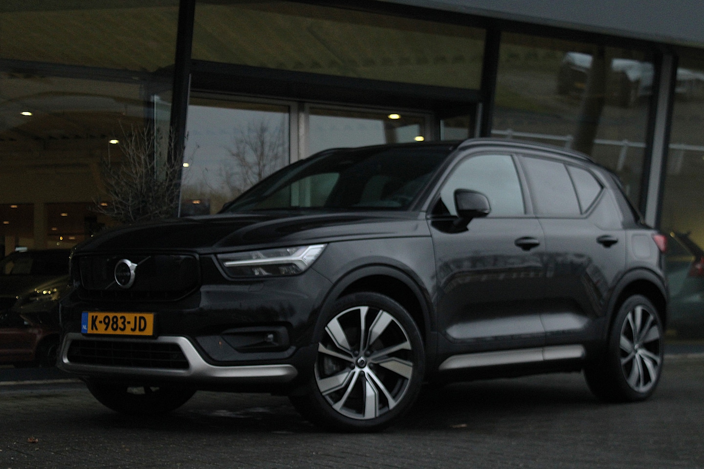 Volvo XC40 - P8 Recharge 408PK Twin AWD Pro - AutoWereld.nl