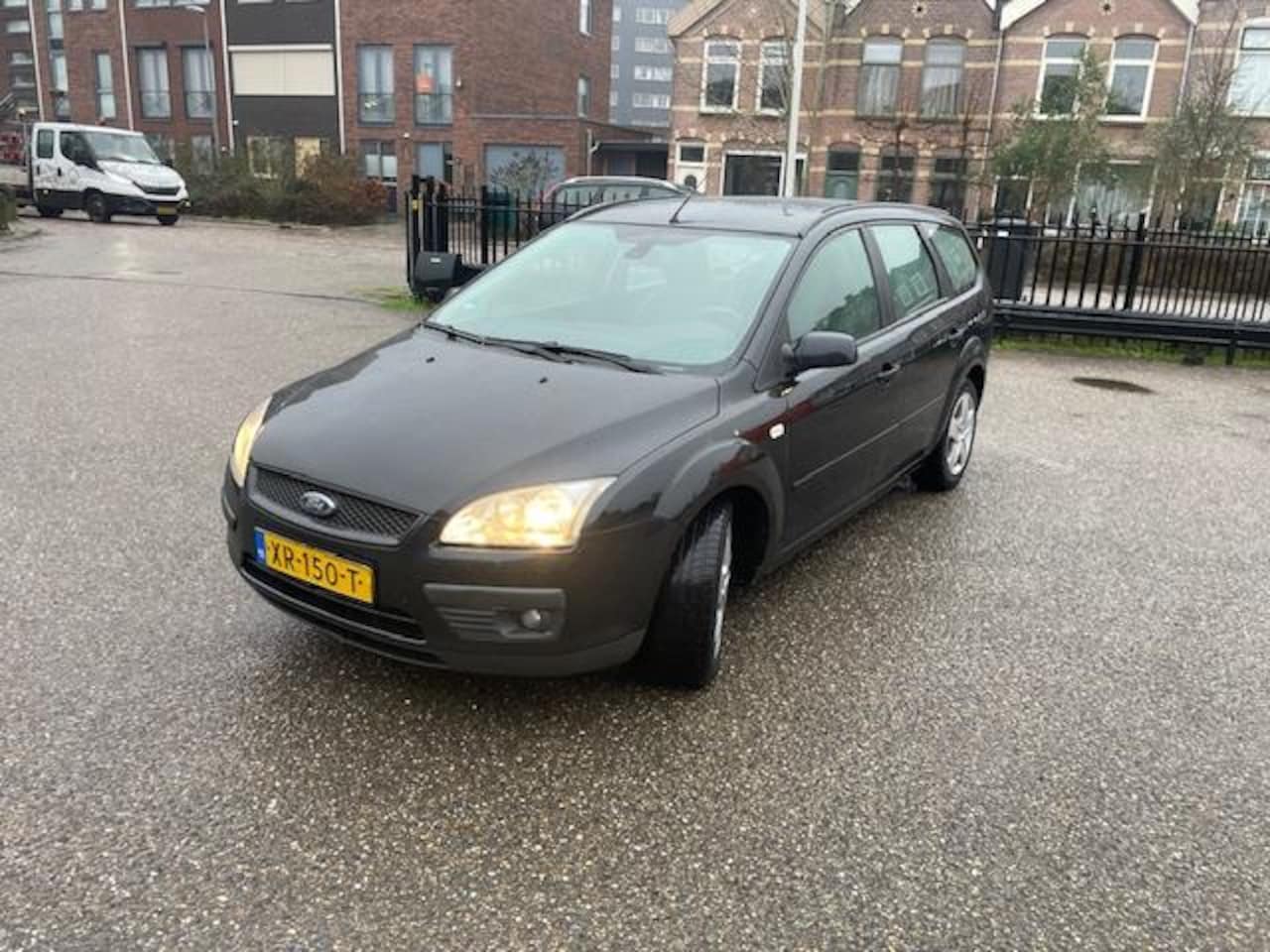 Ford Focus Wagon - 1.6-16V Trend! Automaat! Airco! Cruise! - AutoWereld.nl