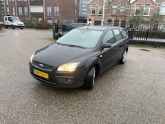 Ford Focus Wagon - 1.6-16V Trend Automaat Airco Cruise