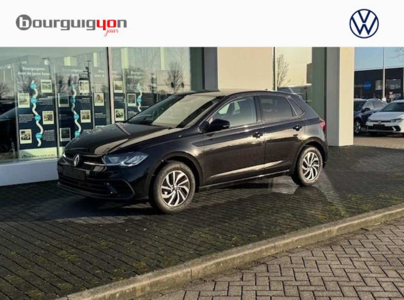 Volkswagen Polo - Life Edition 1.0 70 kW / 95 pk TSI Hatchback 5 ver sn. Hand | Camera | Travel Assist | App - AutoWereld.nl