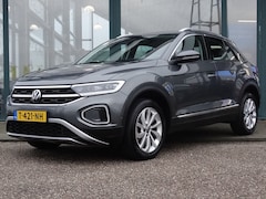 Volkswagen T-Roc - 1.5 TSI Style | Cruise Control | Parkeersensoren | Trekhaak |