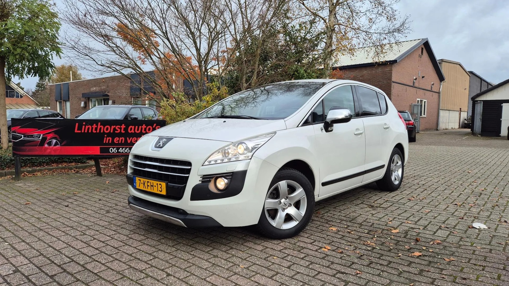 Peugeot 3008 - 2.0 HDiF HYbrid4 Blue Lease 2.0 HDiF HYbrid4 Blue Lease - AutoWereld.nl