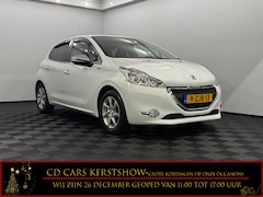 Peugeot 208 - 1.2 PureTech Style Clima, Parkeer sensoren, Navi, Cruise control, Lichtmetalen velgen