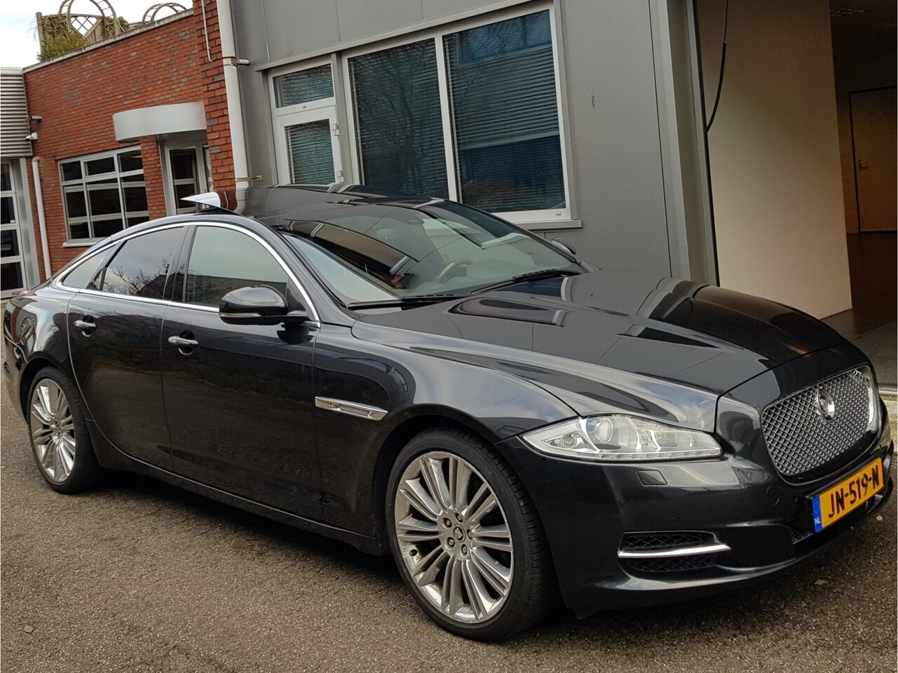 Jaguar XJ - 3.0D Aut 167.536Km Navi Dak Leder 20" Zgoh - AutoWereld.nl