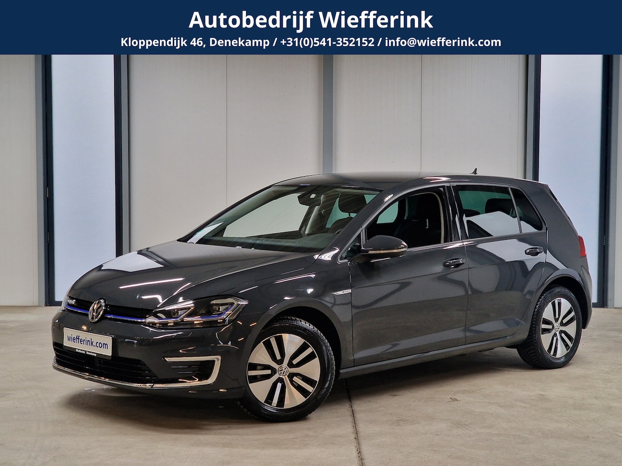 Volkswagen e-Golf - | €2000 subsidie | Navi | Camera | PDC | Stoelverwarming | Apple carplay - AutoWereld.nl