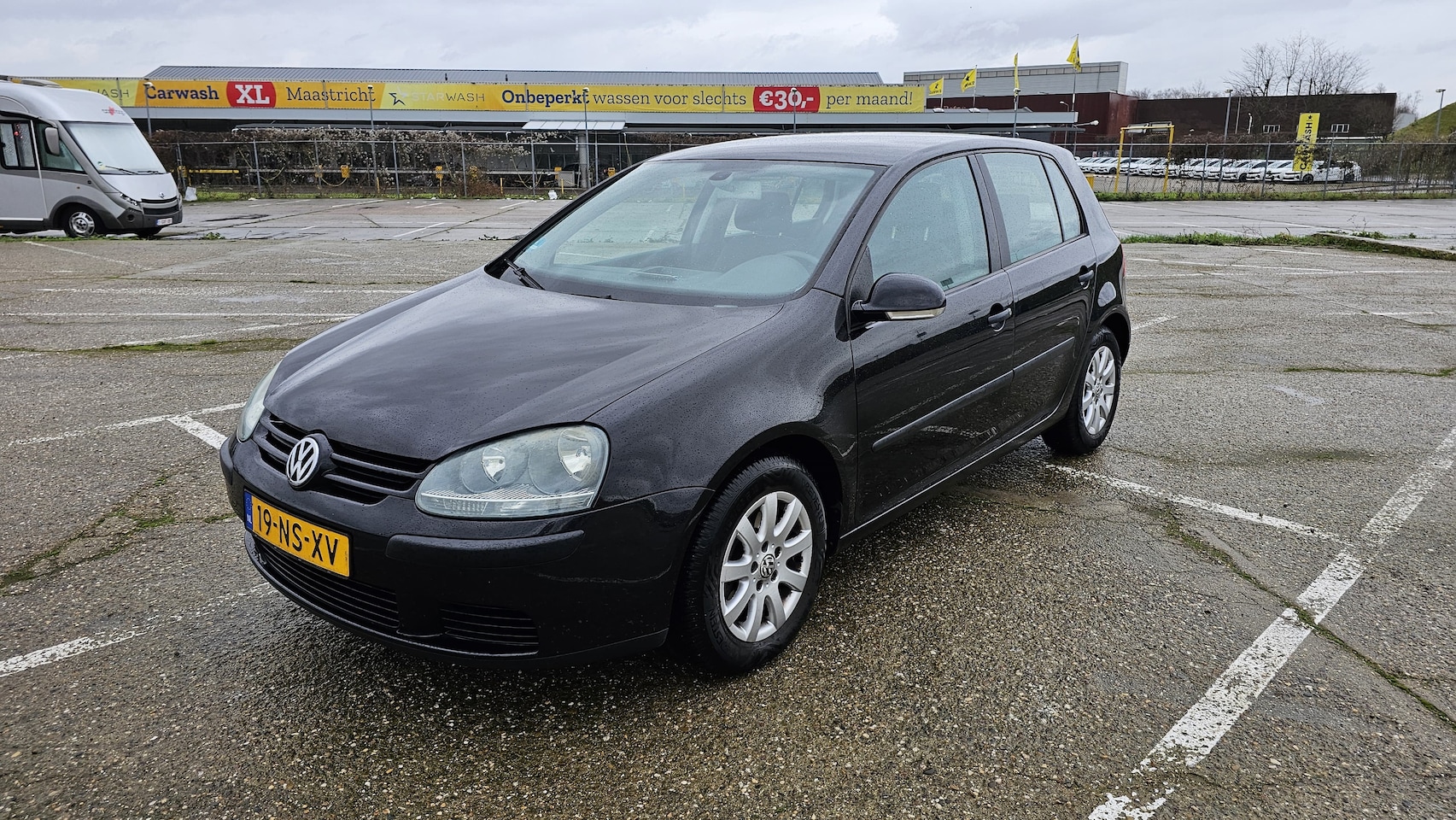 Volkswagen Golf - 1.6 FSI Comfortline - AutoWereld.nl