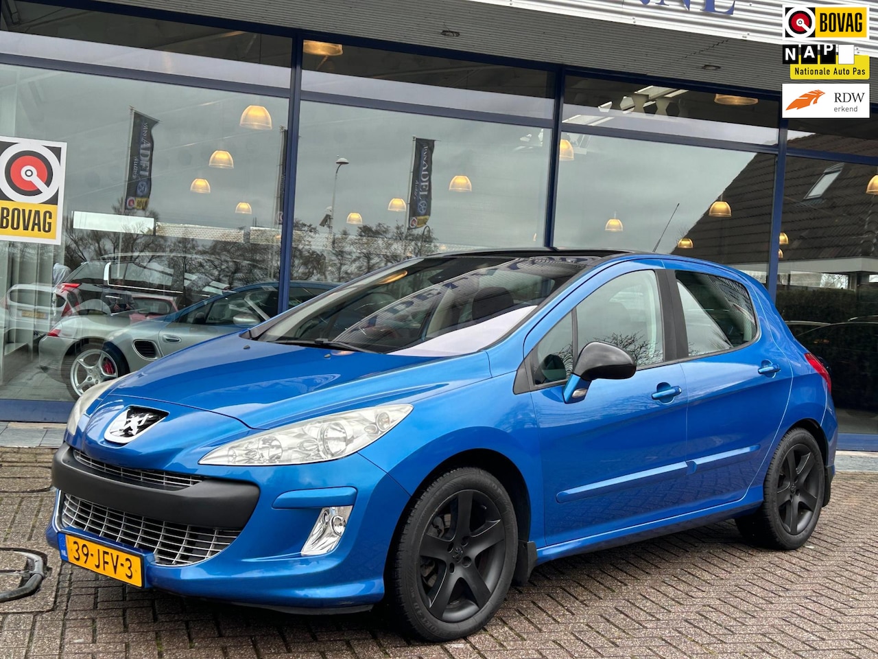 Peugeot 308 - 1.6 THP XT 5Drs Panorama Clima Cruise Park.Sens 17" LM-Velgen NAP NL-Auto Nette Staat! - AutoWereld.nl