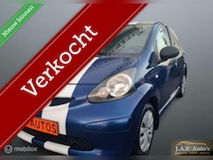 Toyota Aygo - 1.0 5deurs Nieuwe APK zuinig