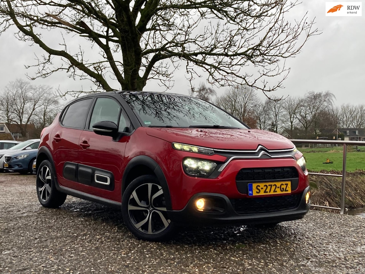 Citroën C3 - 1.2 PureTech Shine | Cruise + Clima + Navi nu € 11.975,-!!! - AutoWereld.nl