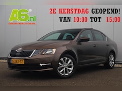 Skoda Octavia - 1.0 TSI Greentech Business Edition 116PK Panoramadak 16 inch Panoramadak Navigatie Clima C