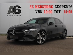 Mercedes-Benz A-klasse - 180 Luxury Line Automaat Night Pakket Panoramadak Widescreen Sfeerverlichting Navigatie Ac