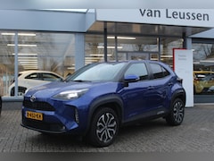 Toyota Yaris Cross - 1.5 VVT-I FIRST EDITION AUTOMAAT KEYLESS PRIVACYGLASS AIRCO APPLE/ANDROID CAMERA LM-VELGEN