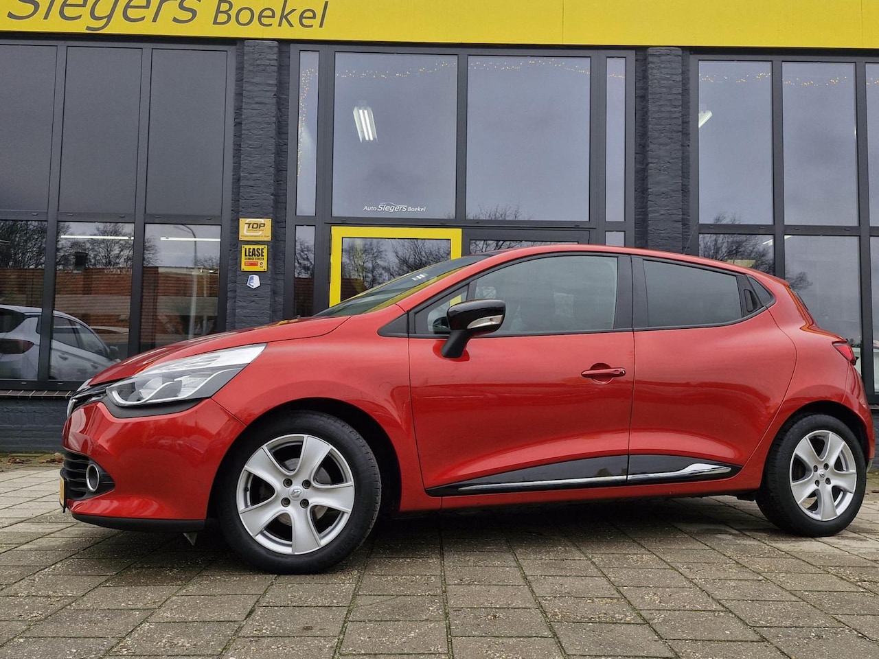 Renault Clio - 0.9 TCe Dynamique | BASS Reflex | Navigatiesysteem | ISO FIX - AutoWereld.nl