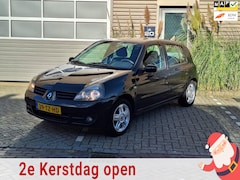 Renault Clio - | 1.2-16V Campus | Airco | Zeer lage kilometer stand |