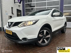 Nissan Qashqai - 1.2 Premier Edition * NAVIGATIE * PDC V EN A