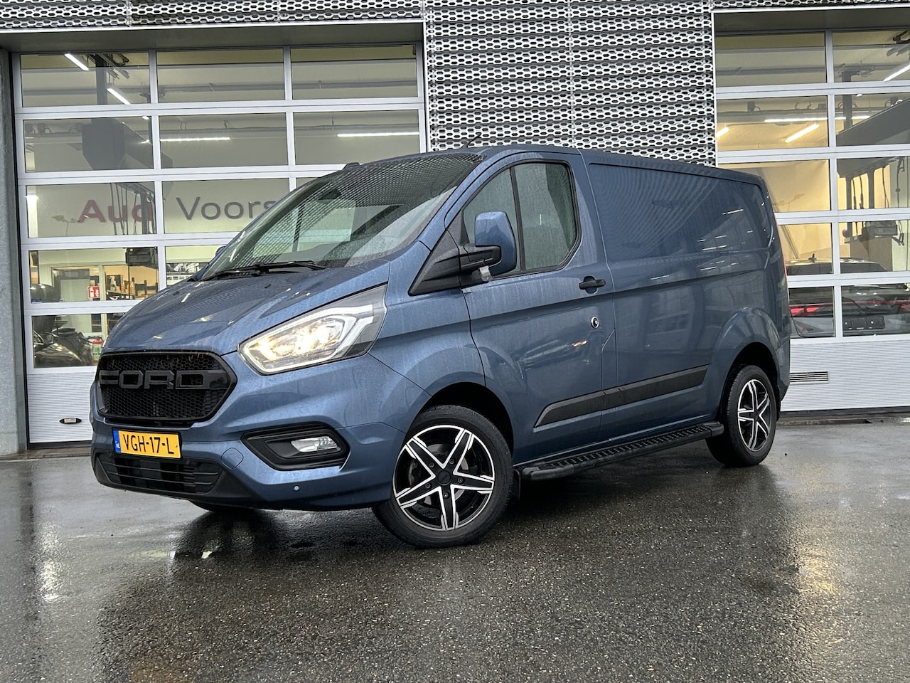 Ford Transit Custom - Trekhaak | Cruise Control | Navi | Carplay | MF Stuurwiel - AutoWereld.nl