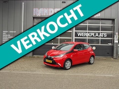 Toyota Aygo - 1.0 VVT-i x-play Automaat Camera Airco Elek Pakket 5Deurs 2018bj GARANTIE