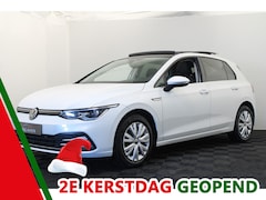 Volkswagen Golf - 1.5 TSI Style |Pano|Navi|Alcantara|