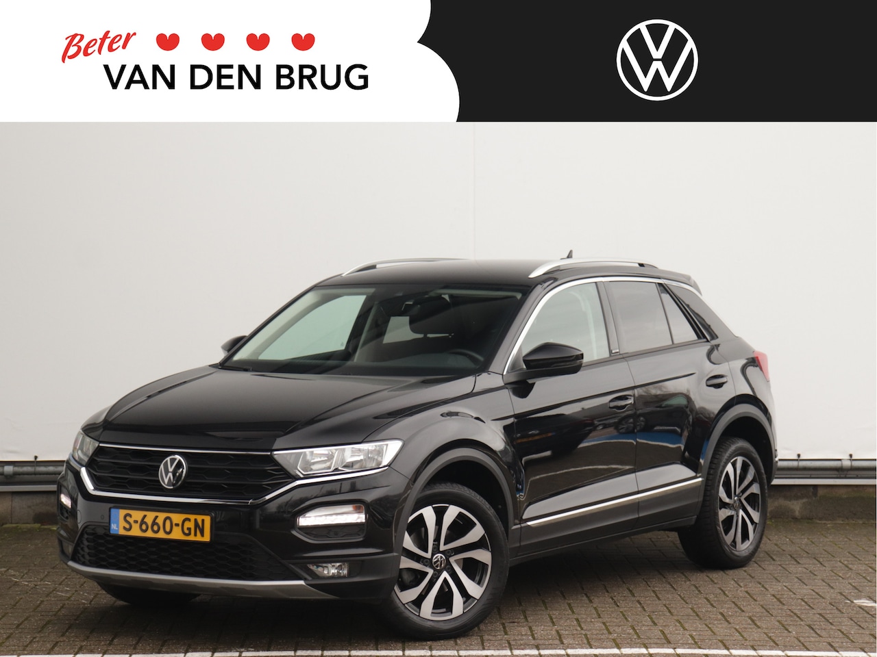 Volkswagen T-Roc - 1.0 TSI lounge 110pk | Navigatie | Side Assist | Camera | Stoelverwarming | Climate Contro - AutoWereld.nl