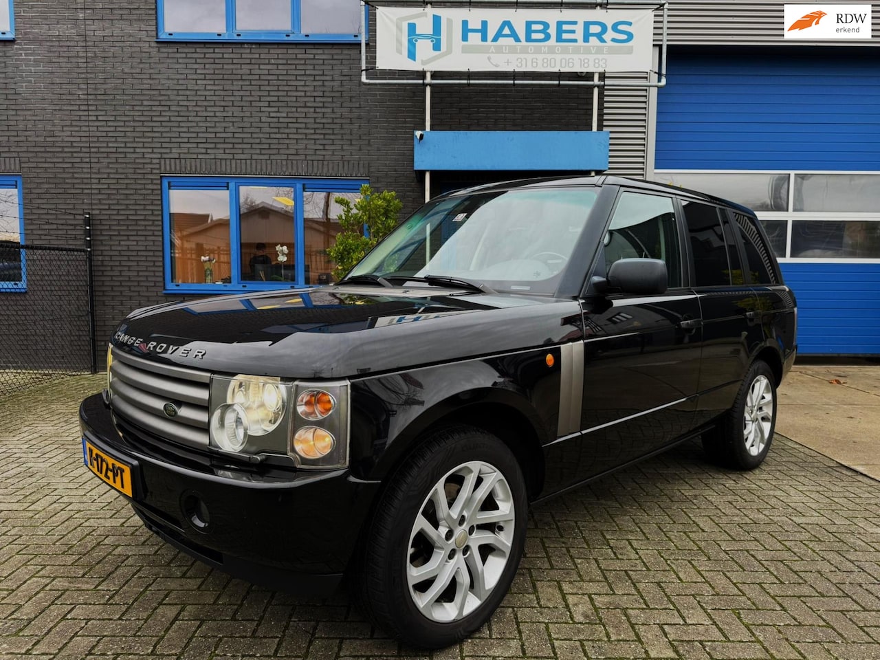 Land Rover Range Rover - 4.4 V8 Vogue 286PK|Youngtimer|Xenon|Kantel\Schuifdak|4x4|Leder|Luchtvering|PDC|TV,s|Isofix - AutoWereld.nl