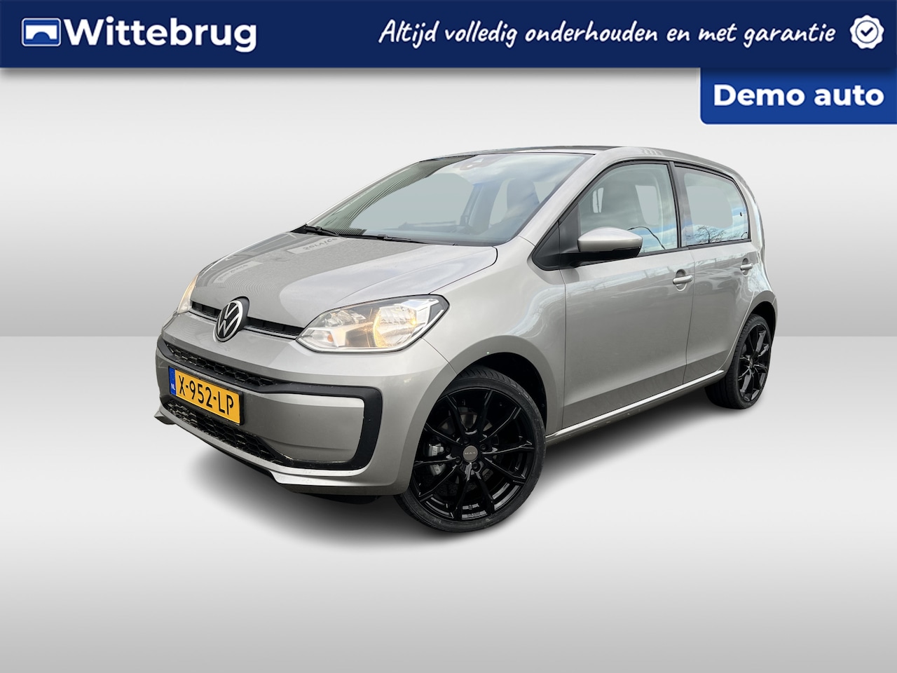 Volkswagen Up! - 1.0 Airco / 17"LM Velgen / Bluetooth / Navigatie by App / Metallic lak Fabrieksgarantie to - AutoWereld.nl