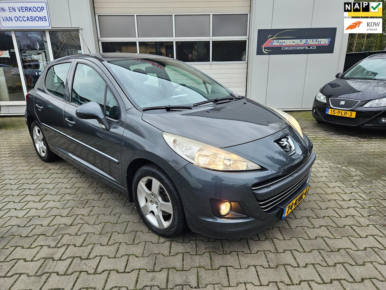 Peugeot 207 - 1.6 VTi PREMIÈRE.. 5-DEURS..NAVI..CLIMA..TREKHAAK - AutoWereld.nl