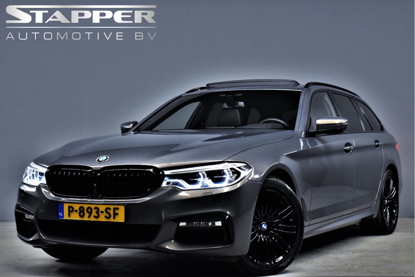 BMW 5-serie Touring - 540i xDrive 340Pk High Executive M-Sport Pano/Virtual/H&K/Keyless/360Camera/Head-up/Trekha - AutoWereld.nl