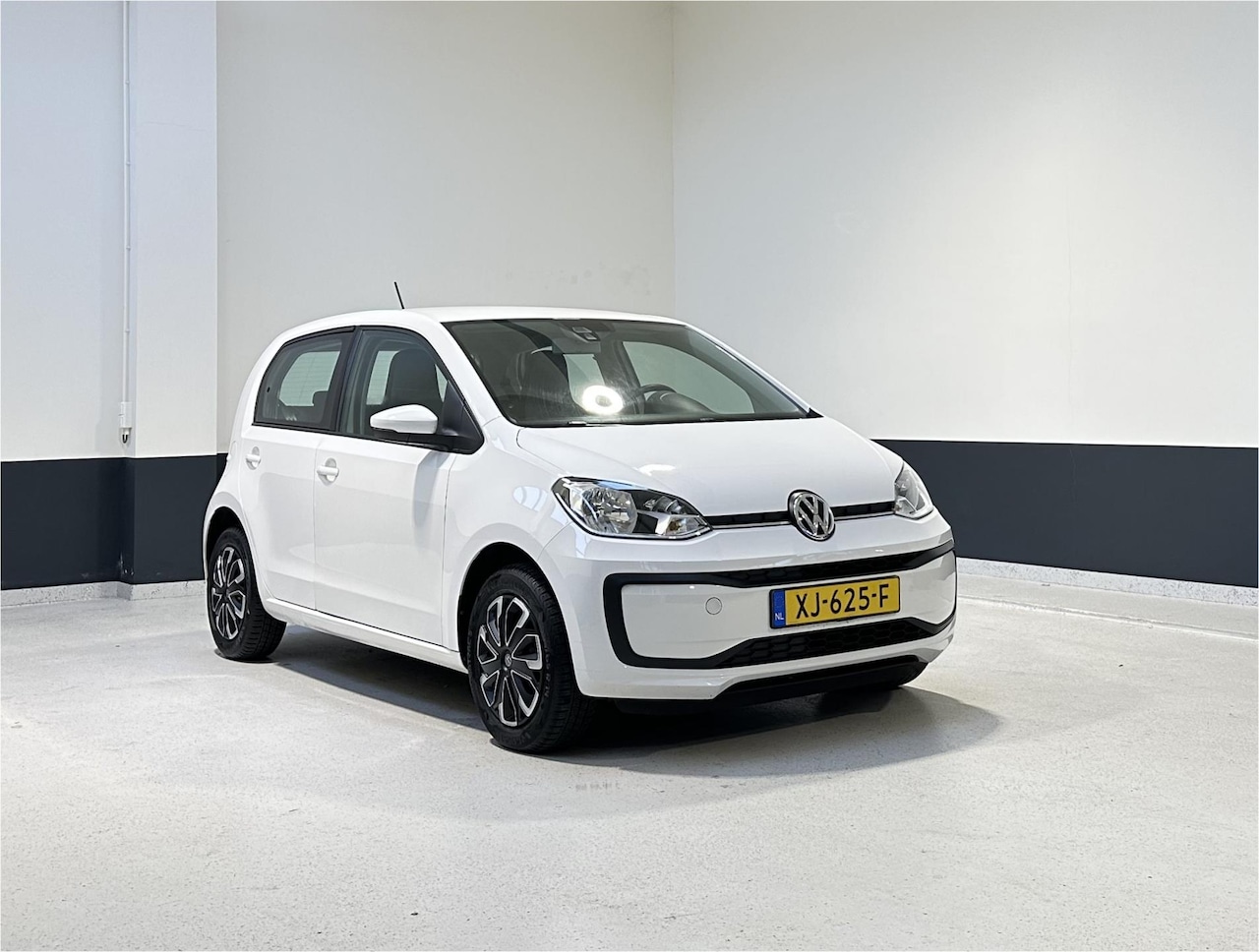 Volkswagen Up! - 1.0 BMT move up! | NL | 2e Eig. | 5-DRS | Airco | LED | - AutoWereld.nl