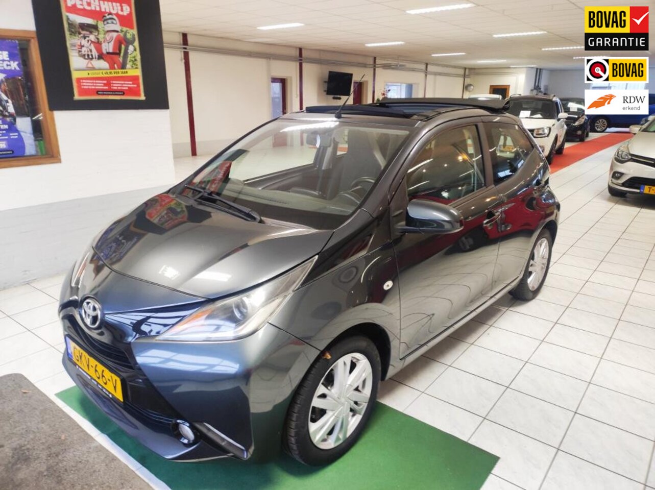 Toyota Aygo - 1.0 VVT-i x-wave ELECTR.DAK+LM VELGEN+CAMERA - AutoWereld.nl