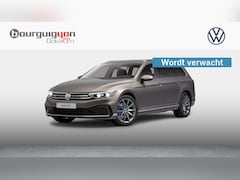 Volkswagen Passat Variant - 1.4 TSI PHEV GTE Business | WORDT VERWACHT | Pano | Trekhaak | UNIEK |