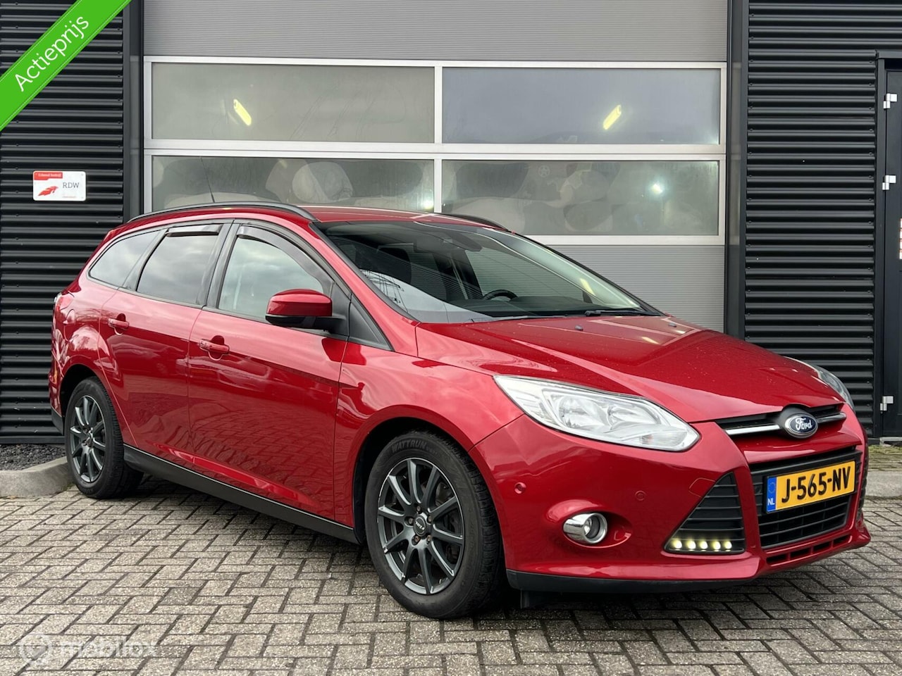 Ford Focus Wagon - 1.0 EcoBoost Edition Plus 1.0 EcoBoost Edition Plus - AutoWereld.nl