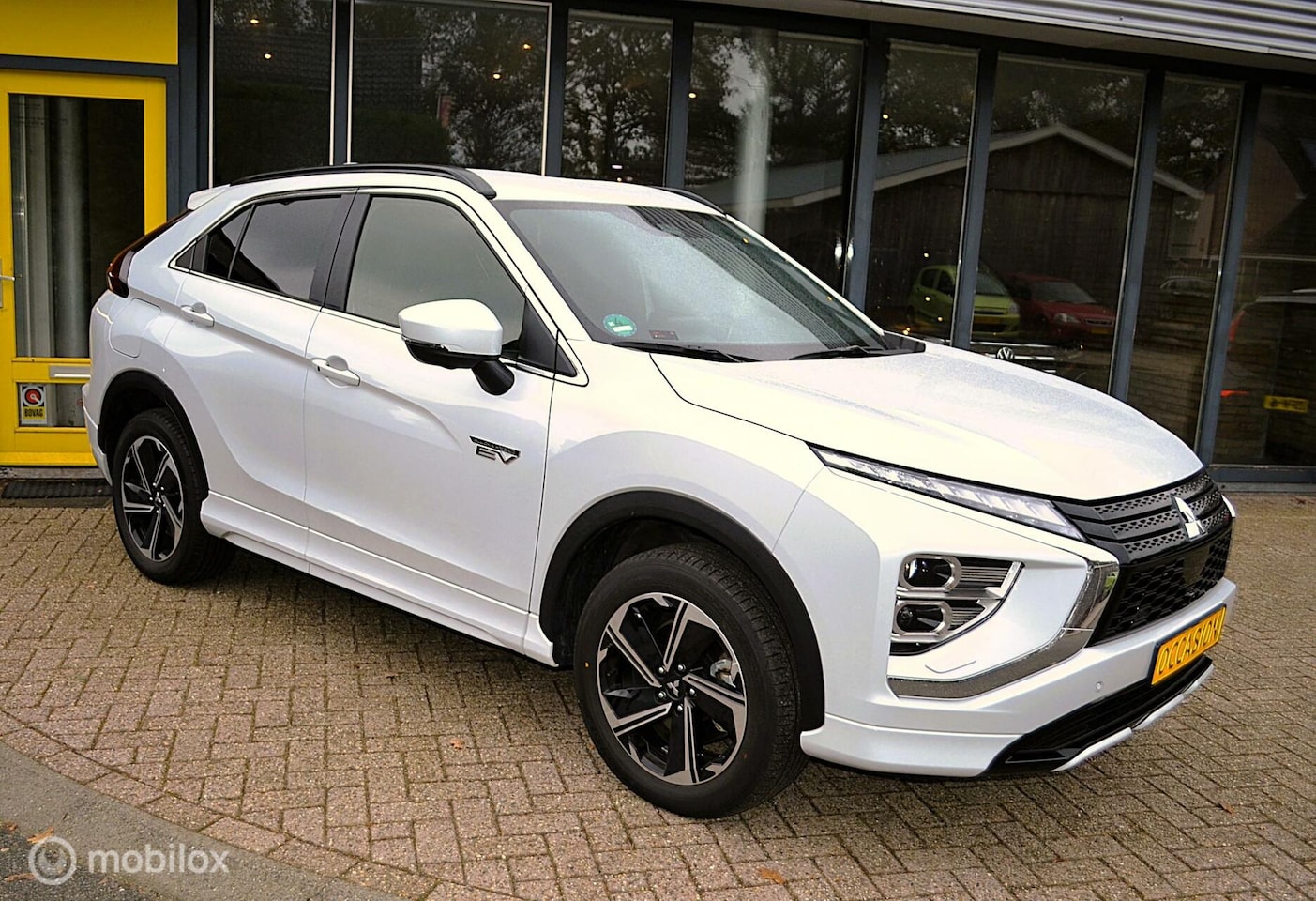 Mitsubishi Eclipse Cross - 2.4 PHEV Business Intense+ 2.4 PHEV Business Intense+ - AutoWereld.nl