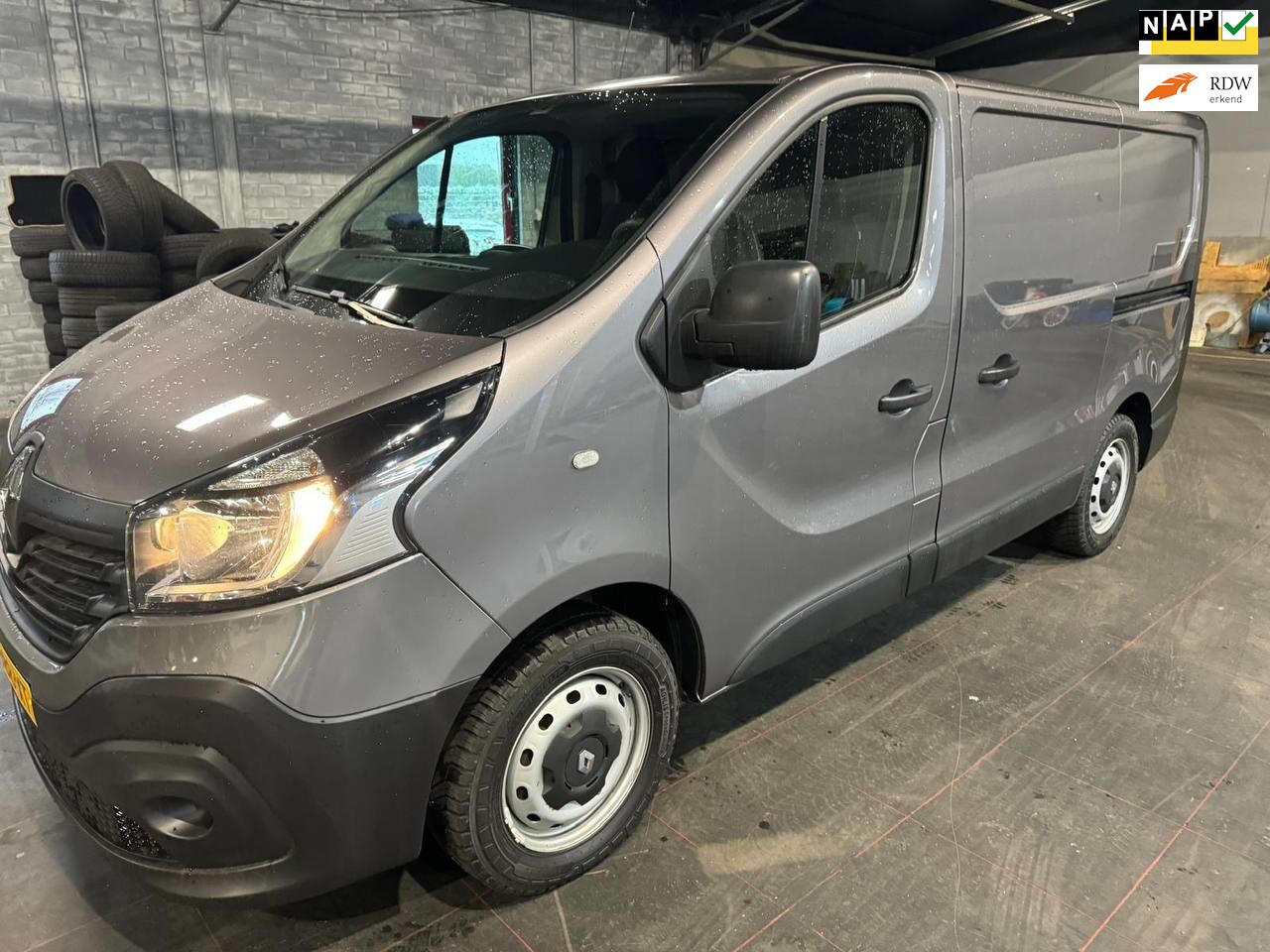 Renault Trafic - 1.6 dCi T27 L2H1 Comfort 2X schuifdeur MARGE - AutoWereld.nl