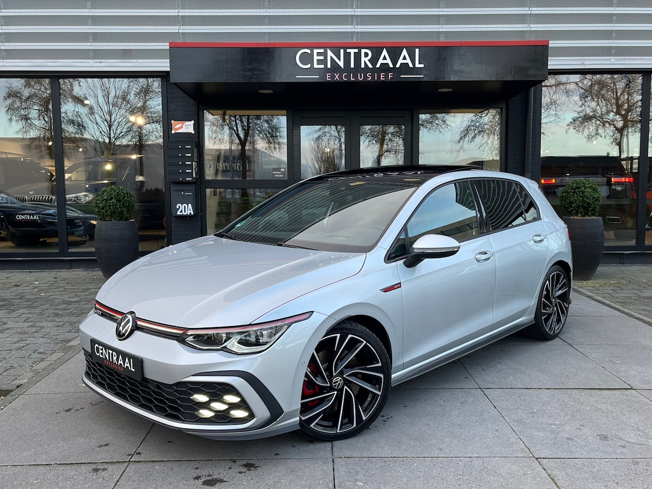 Volkswagen Golf - GTI 2.0 TSI 245PK|Pano|Harman/Kardon|Head-Up|Camera|ACC|IQ Light|Keyless|Carplay - AutoWereld.nl