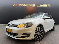 Volkswagen Golf - 1.4 TSI Highline MassageStoelen Pano NL NAP