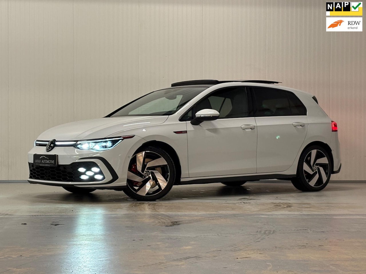 Volkswagen Golf - 2.0 TSI GTI | PANO | HUD | CAMERA | MISTLAMPEN | HARMAN KARDON - AutoWereld.nl