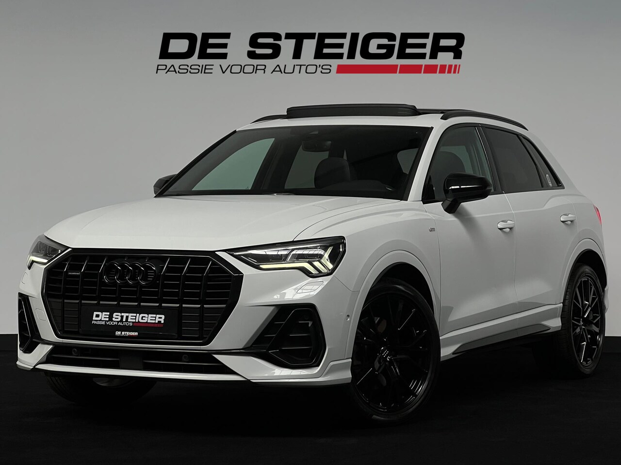 Audi Q3 - 45 TFSI e 3 x S line ACC Pano Sfeer Keyless Black Edition - AutoWereld.nl