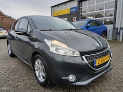 Peugeot 208 - 1.2 PureTech Style - Navigatie - Automaat - Trekhaak