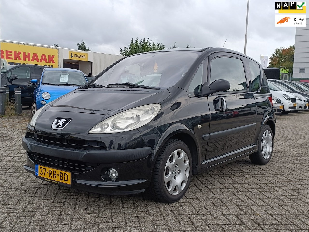 Peugeot 1007 - 1.4 Gentry/AUTOMAT/NAP/AIRCO - AutoWereld.nl