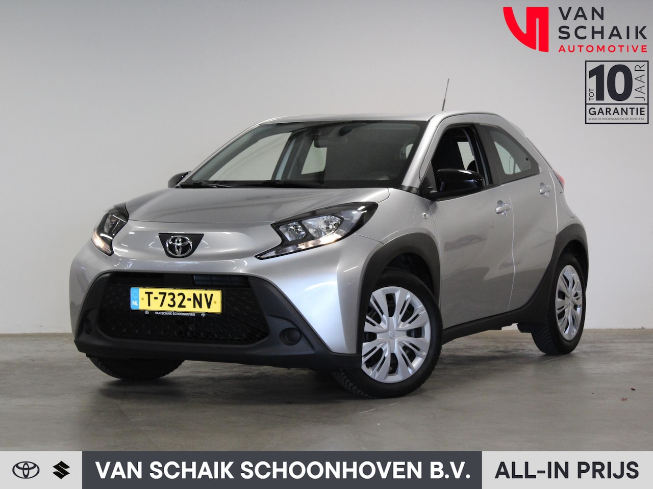 Toyota Aygo X - 1.0 VVT-i MT Play | BTW | All-Season banden | Van Schaik geleverd | Apple Carplay/Android - AutoWereld.nl